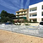 Apartment Donja Ii Grebastica