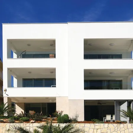 Stunning In With Wifi Apartment Grebastica